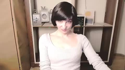 Snapshot of angelinalov_ chatting on May 2026 08:22:02 AM Angelina online show from May 2026 08:22:02 AM