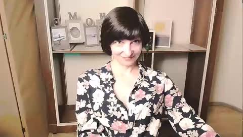 Snapshot of angelinalov_ chatting on May 2026 08:41:01 AM Angelina online show from May 2026 08:41:01 AM