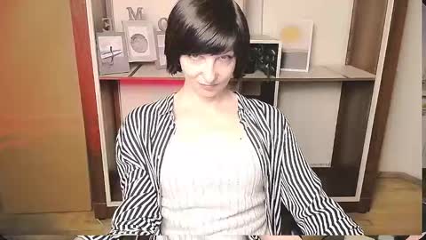 Snapshot of angelinalov_ chatting on May 2026 08:41:01 AM Angelina online show from May 2026 08:41:01 AM