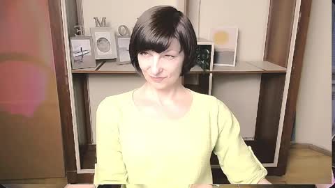 Snapshot of angelinalov_ chatting on May 2026 08:30:01 AM Angelina online show from May 2026 08:30:01 AM
