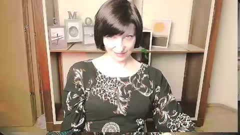 Snapshot of angelinalov_ chatting on May 2026 02:45:01 PM Angelina online show from May 2026 02:45:01 PM