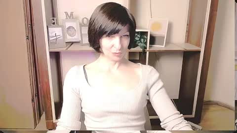 Snapshot of angelinalov_ chatting on May 2026 07:59:02 AM Angelina online show from May 2026 07:59:02 AM
