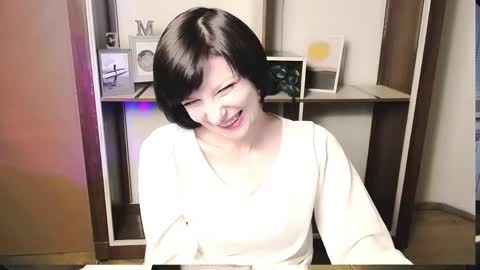 Snapshot of angelinalov_ chatting on May 2026 08:33:02 AM Angelina online show from May 2026 08:33:02 AM