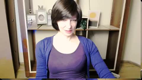 Snapshot of angelinalov_ chatting on May 2026 07:13:02 AM Angelina online show from May 2026 07:13:02 AM