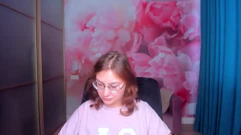 AngelinaLow online show from November 2025 12:31:02 PM