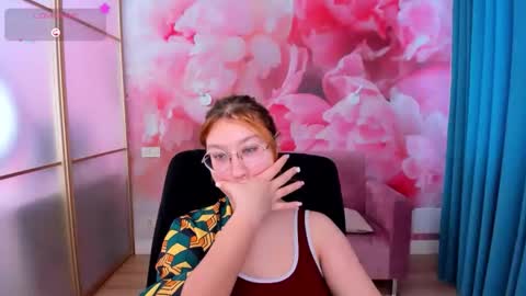 AngelinaLow online show from February 2026 06:39:02 AM