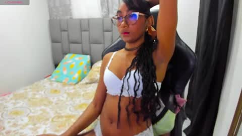 Snapshot of angelinamurphy chatting on June 2026 07:28:01 AM AngelinaMurphy online show from June 2026 07:28:01 AM