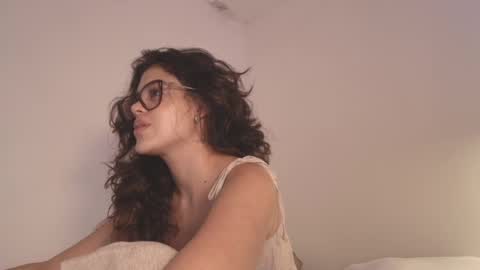 Snapshot of angelinarosss_ chatting on May 2026 10:59:02 PM online show from May 2026 10:59:02 PM