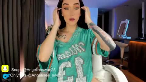 Snapshot of angeline_swan chatting on May 2026 06:27:01 PM Megan online show from May 2026 06:27:01 PM