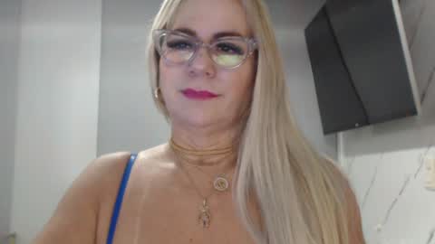 angelinna_12 online show from July 2026 04:31:01 AM