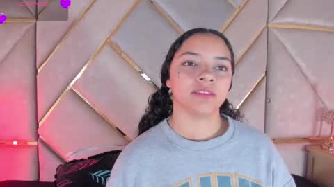 Snapshot of angelitafrodita chatting on April 2026 09:23:02 AM A F R O D I T A online show from April 2026 09:23:02 AM