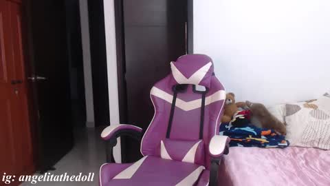 angelita independent model online show from September 2025 04:25:01 AM