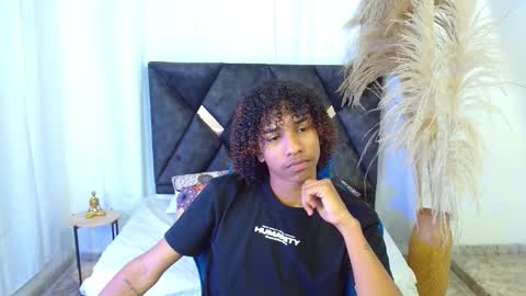 Angel online show from February 2026 09:00:01 PM