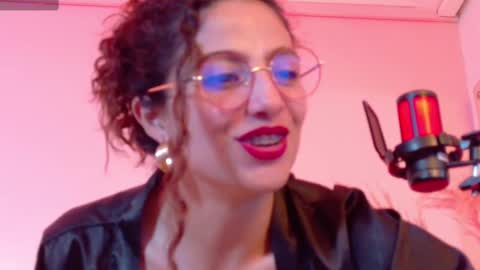 Angel online show from March 2025 09:32:02 PM