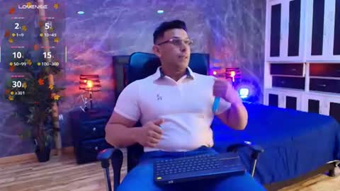 Snapshot of angell_rodriguez chatting on June 2026 03:09:01 AM angell_rodriguez online show from June 2026 03:09:01 AM