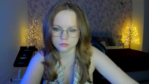 Snapshot of angellarud chatting on March 2026 07:53:01 PM angellarud online show from March 2026 07:53:01 PM