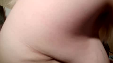 Snapshot of angelleah chatting on June 2026 05:24:02 PM angelleah online show from June 2026 05:24:02 PM