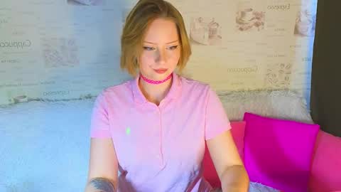 Snapshot of angellisss chatting on October 2025 06:58:02 AM Cutie online show from October 2025 06:58:02 AM