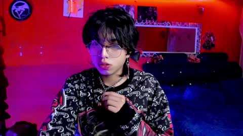 Snapshot of angellonfire chatting on January 2025 04:04:01 AM Angel  online show from January 2025 04:04:01 AM