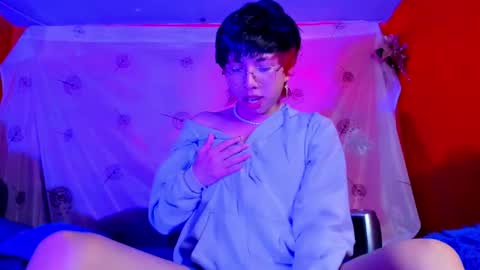 Snapshot of angellonfire chatting on February 2025 12:21:01 PM Angel  online show from February 2025 12:21:01 PM