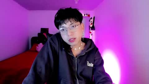 Snapshot of angellonfire chatting on October 2025 02:24:01 AM Angel  online show from October 2025 02:24:01 AM