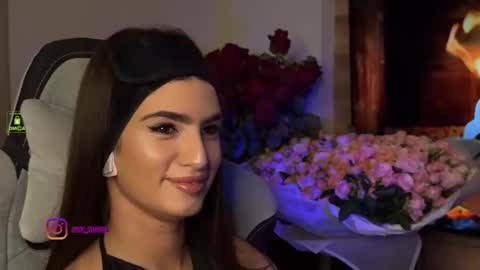 Snapshot of angelmi171 chatting on October 2025 08:51:02 PM angelmi171 online show from October 2025 08:51:02 PM