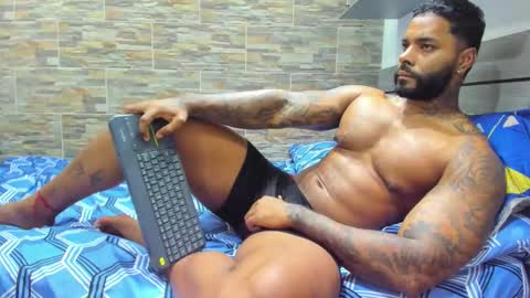 angelo_evans33 online show from December 2025 10:48:01 PM