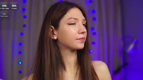 Snapshot of angels_kiss chatting on December 2025 08:42:02 AM Nikki online show from December 2025 08:42:02 AM