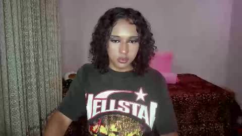 Snapshot of angelsdustxxx chatting on April 2026 04:34:01 AM online show from April 2026 04:34:01 AM