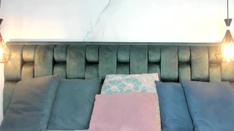 ANGIE online show from January 2025 01:15:01 PM