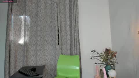 ANGIE online show from September 2025 02:43:01 PM