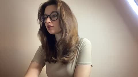 Lisa online show from October 2025 03:46:01 PM