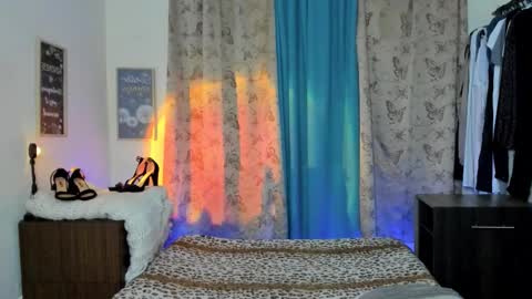 angelwhitte online show from February 2026 12:41:01 AM