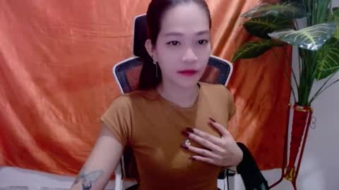 Snapshot of angelyn_slim chatting on May 2026 09:42:02 PM angelyn_slim online show from May 2026 09:42:02 PM