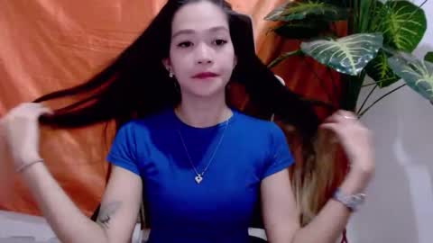 Snapshot of angelyn_slim chatting on May 2026 09:01:02 PM angelyn_slim online show from May 2026 09:01:02 PM