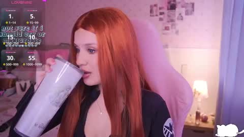 Snapshot of angelytaxx chatting on February 2025 11:33:01 AM Angel online show from February 2025 11:33:01 AM