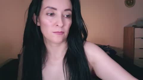 Snapshot of angiesquirt chatting on July 2026 05:10:02 AM VALENTINA online show from July 2026 05:10:02 AM