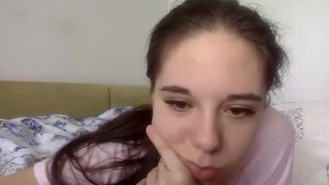 Snapshot of angle_cute05 chatting on May 2026 12:09:02 PM Angel Cute online show from May 2026 12:09:02 PM