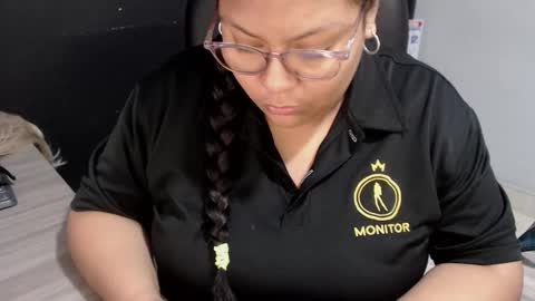 angy online show from November 2025 12:15:02 PM