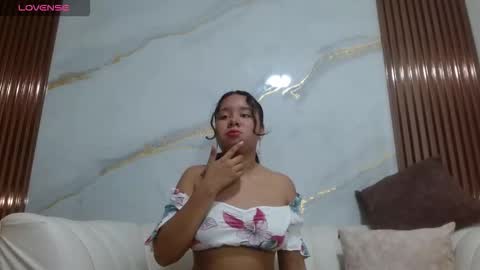 Angie online show from November 2025 12:29:02 PM