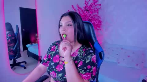 Snapshot of ania_bonneville chatting on November 2025 04:01:02 AM A N I A online show from November 2025 04:01:02 AM