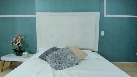 Ania online show from February 2025 01:47:02 AM