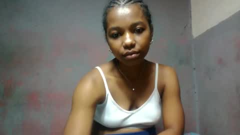 Anicettee online show from May 2026 07:15:01 PM