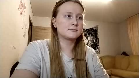 Anika online show from October 2025 12:42:02 AM