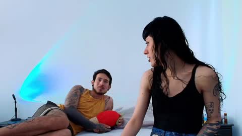 Anika And Lowen Your Thumbs Up Are Super Important For Us  online show from January 2025 04:11:01 PM