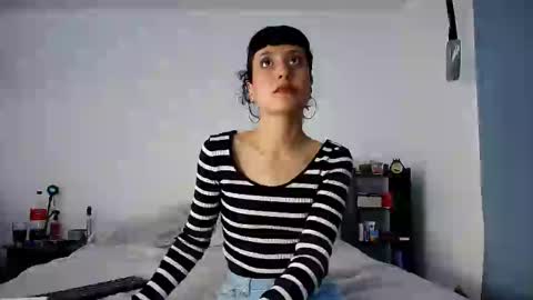 Anika And Lowen Your Thumbs Up Are Super Important For Us  online show from February 2025 08:41:02 PM