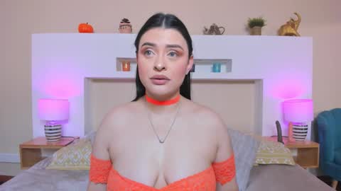 Snapshot of anikaromanof chatting on December 2025 02:55:01 PM Anika Romano online show from December 2025 02:55:01 PM