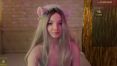 Snapshot of animealica chatting on May 2026 02:40:01 AM Alica online show from May 2026 02:40:01 AM