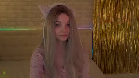Snapshot of animealica chatting on May 2026 02:29:01 AM Alica online show from May 2026 02:29:01 AM