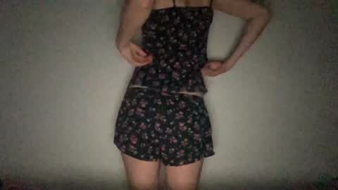 Anise online show from December 2024 03:37:01 PM